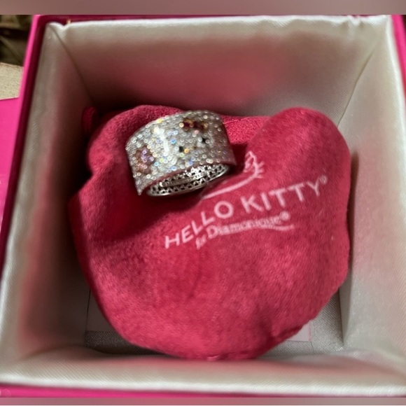 Hello Kitty Sanrio for Diamonique Hello Kitty Flower Eternity Ring size 8 1/2 🌸 - Picture 14 of 14